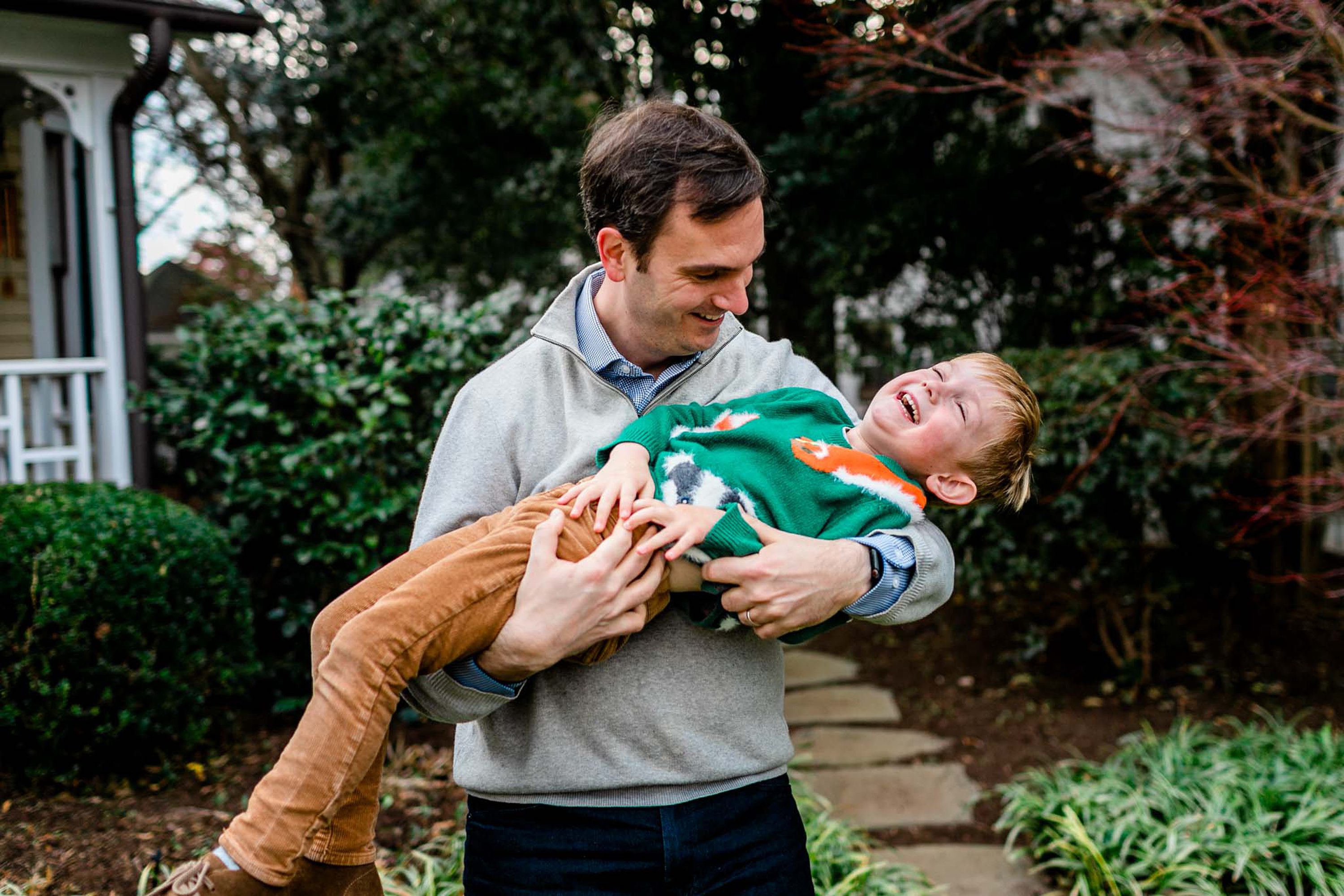 G. Lin Photography,Hillsborough Family Photographer,Durham Family Photographer Candid Family Photography,Holiday Family Photos