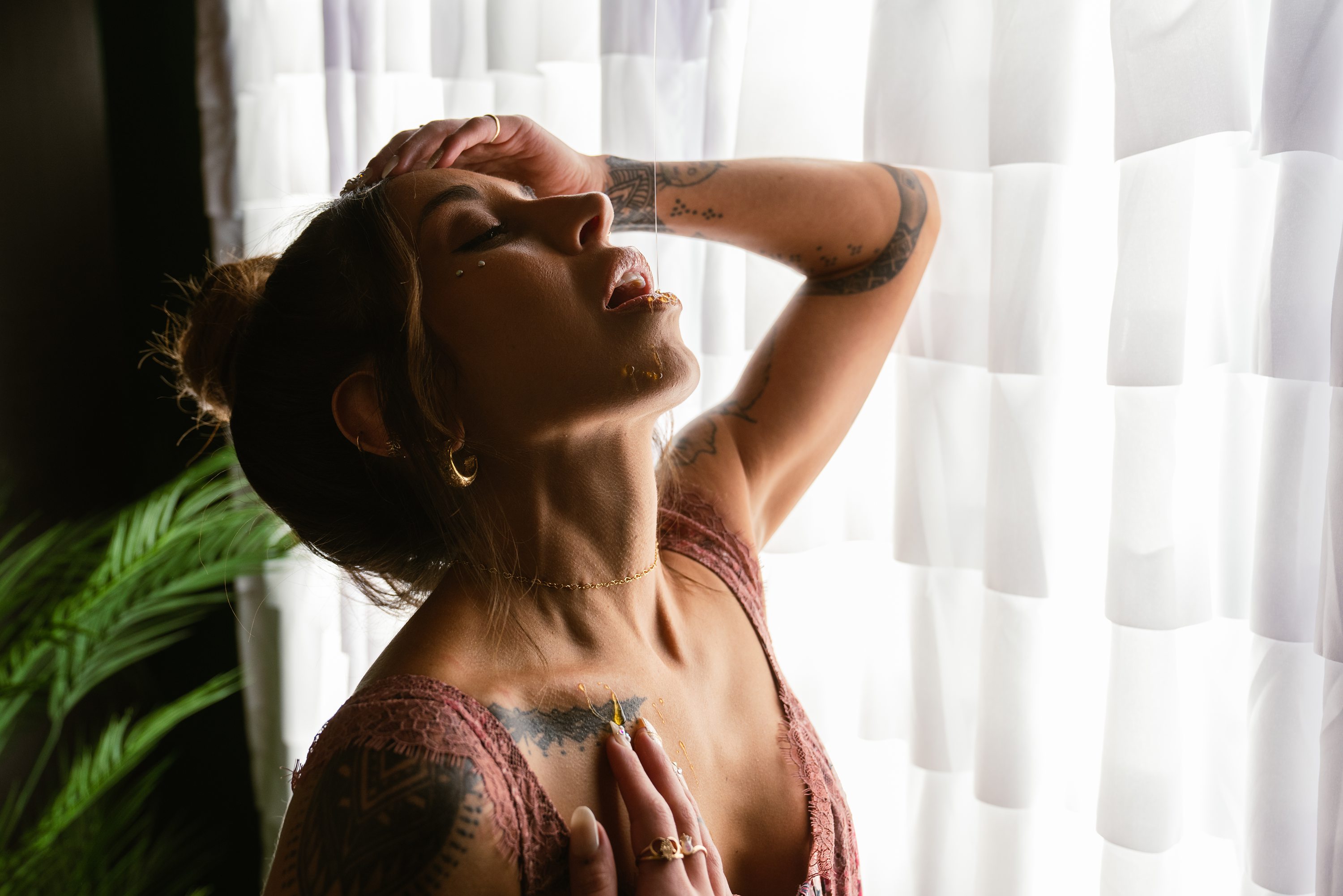 lingerie model,birmingham boudoir photographer