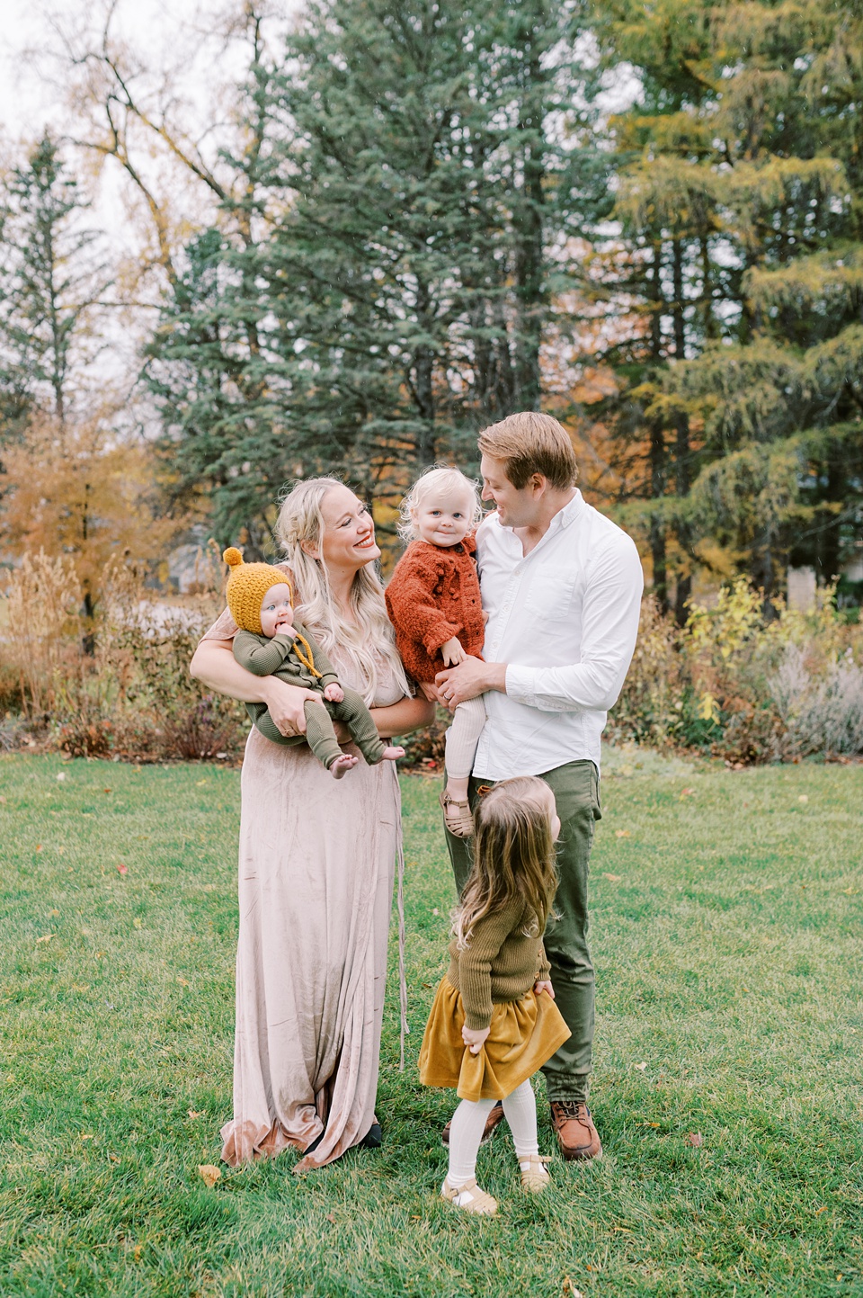 family portrait photography,minneapolis motherhood photographer