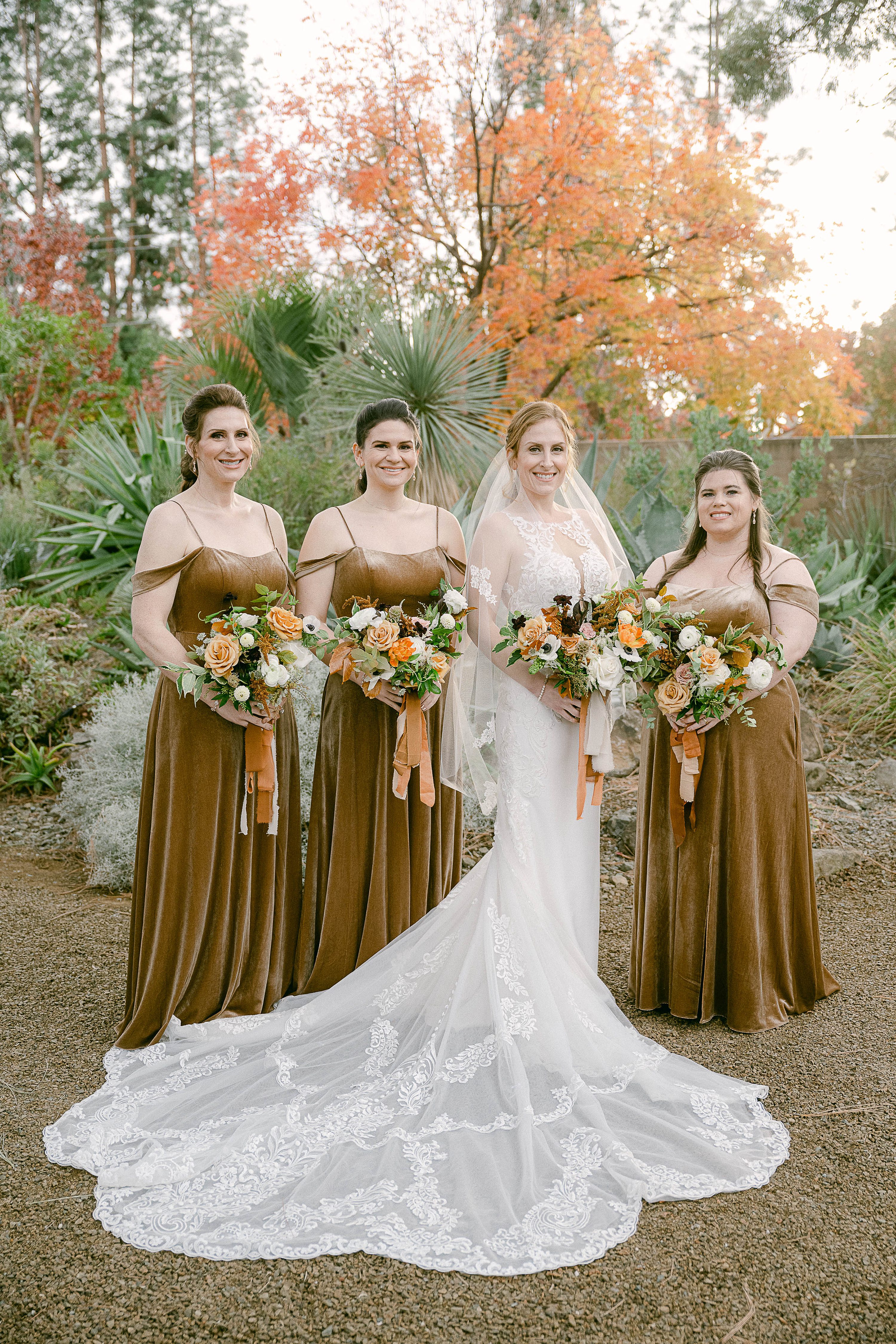 Northern California Wedding in Shades of Terracotta & Blue ⋆ Ruffled