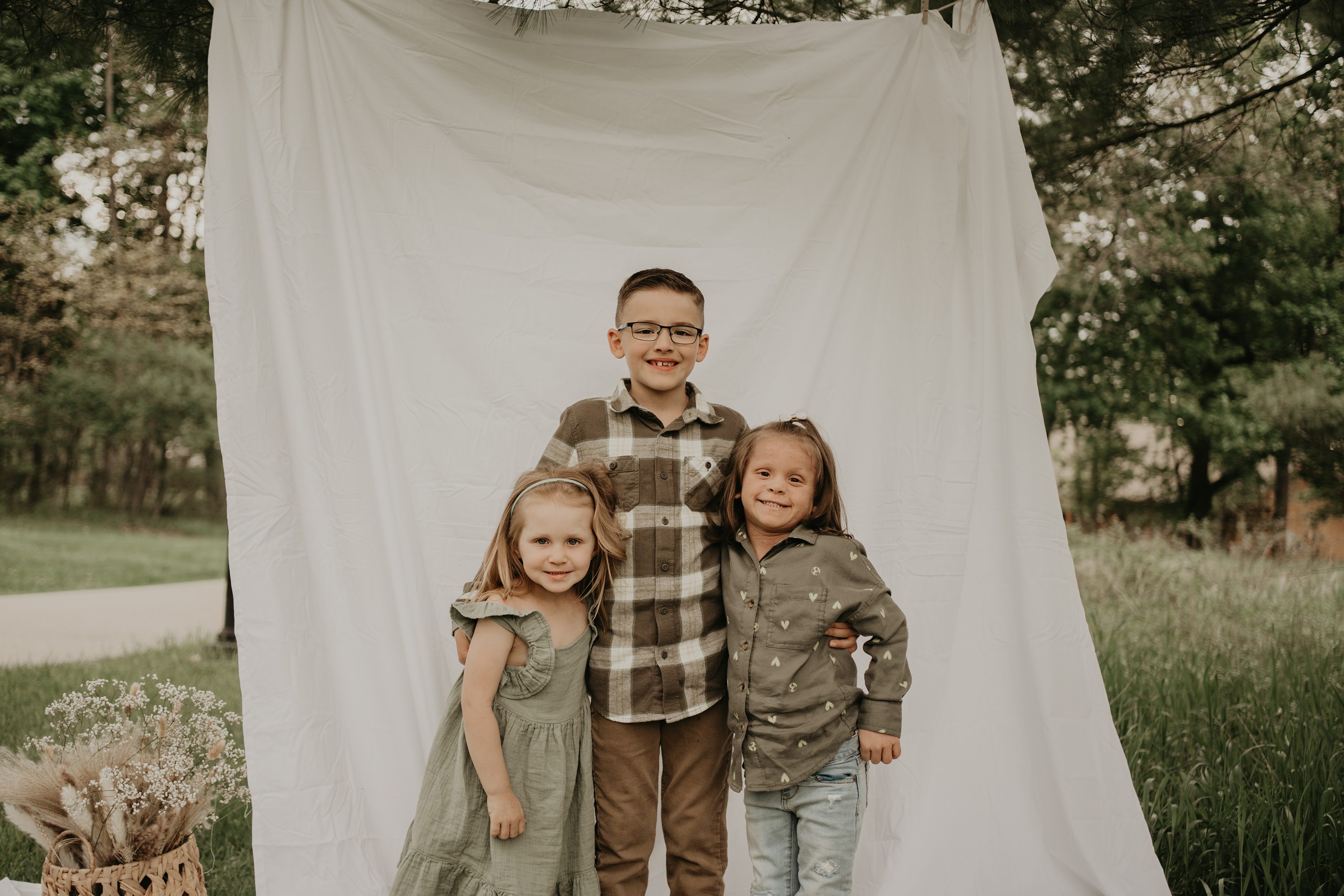 couples session,engagement photographer,michigan photographer,detroit photographer,family photographer,family detroit wedding photographer,michigan wedding photographer,michigan wedding videographer
