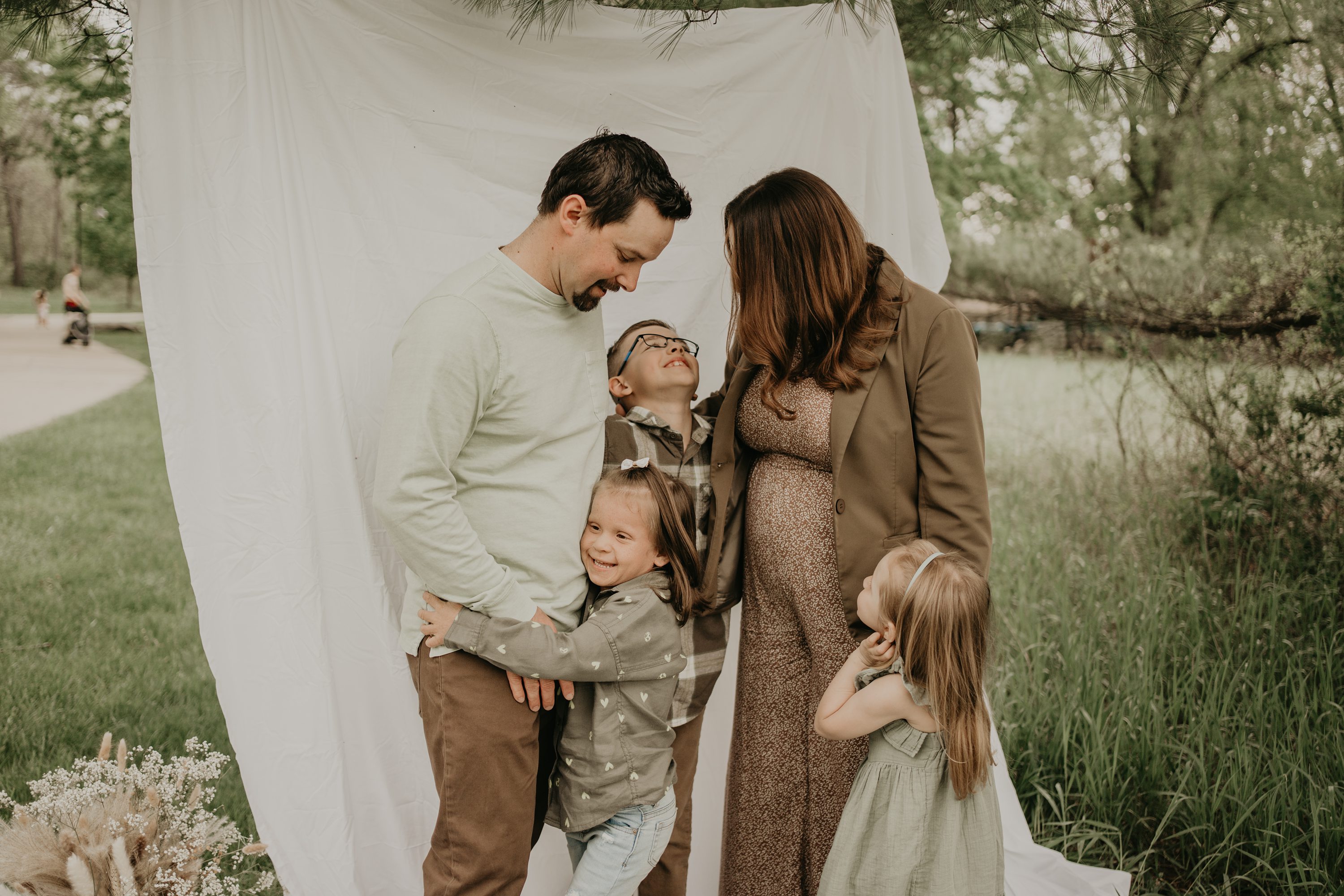 couples session,engagement photographer,michigan photographer,detroit photographer,family photographer,family detroit wedding photographer,michigan wedding photographer,michigan wedding videographer