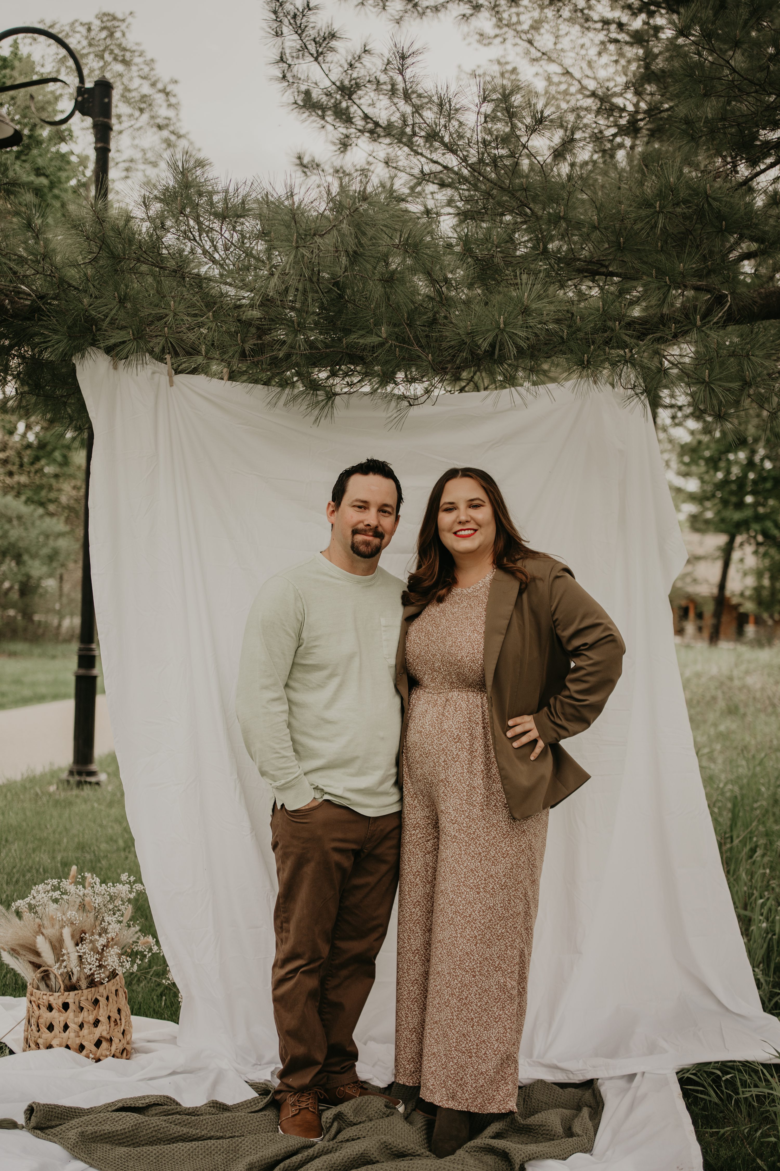 couples session,engagement photographer,michigan photographer,detroit photographer,family photographer,family detroit wedding photographer,michigan wedding photographer,michigan wedding videographer