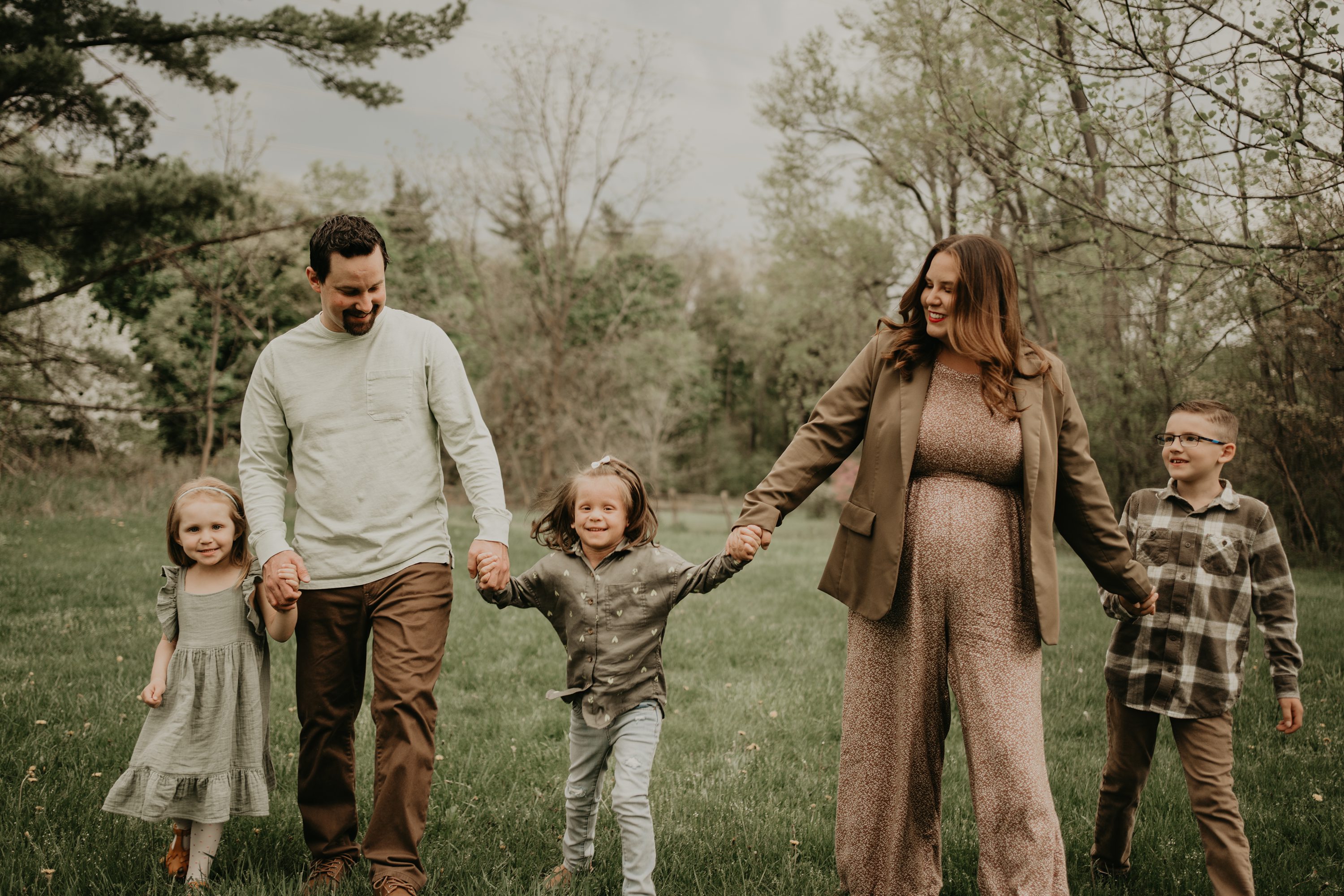 couples session,engagement photographer,michigan photographer,detroit photographer,family photographer,family detroit wedding photographer,michigan wedding photographer,michigan wedding videographer