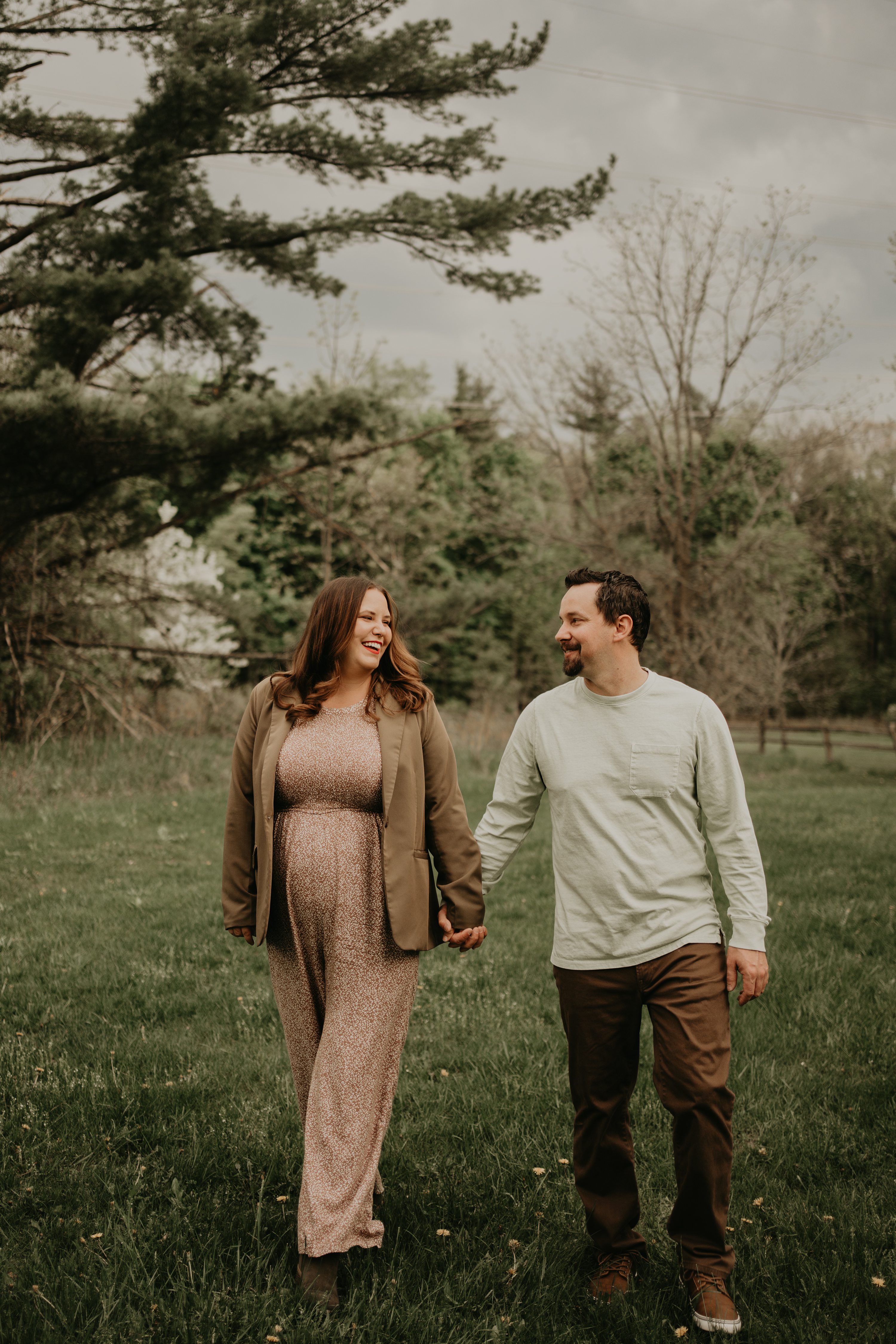 couples session,engagement photographer,michigan photographer,detroit photographer,family photographer,family detroit wedding photographer,michigan wedding photographer,michigan wedding videographer