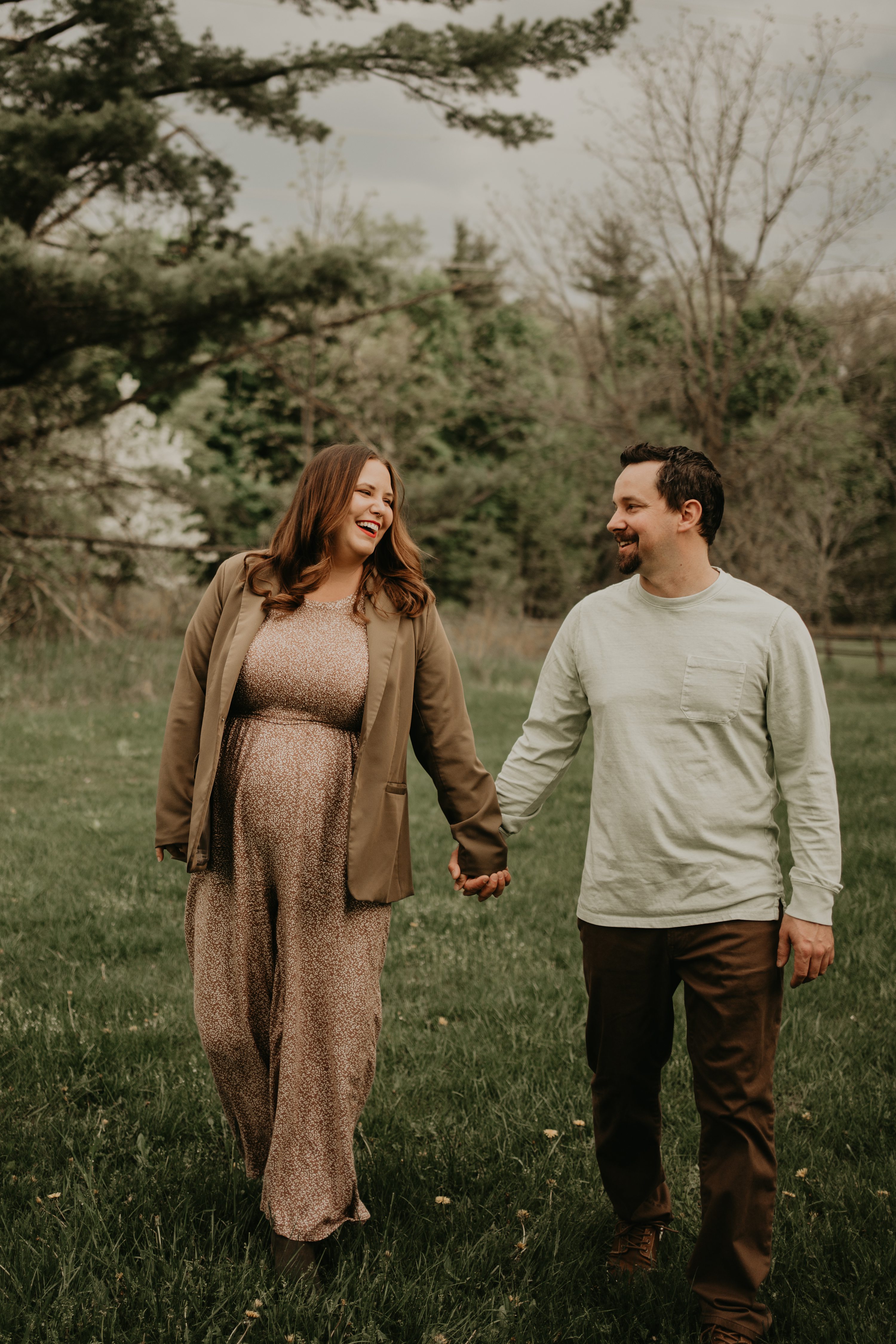 couples session,engagement photographer,michigan photographer,detroit photographer,family photographer,family detroit wedding photographer,michigan wedding photographer,michigan wedding videographer
