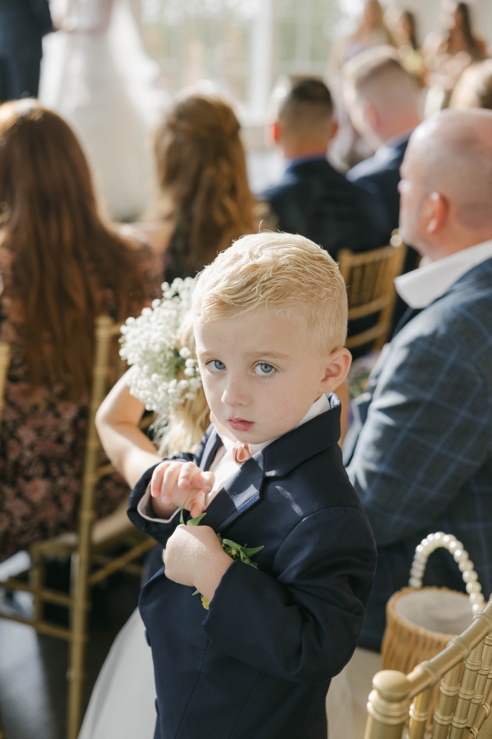  the anticipation reached a crescendo. Guests gathered under the sprawling oak trees, and heartfelt memories captured on this special day.

Immaculate Design and Stunning Details:
Nestled amidst the autumnal beauty of Hillside Estates
