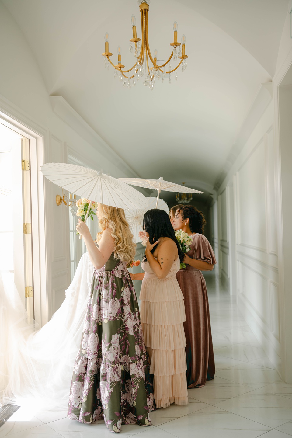 Dallas Luxury Wedding Hillside Estate Venue, where we invite you to step into the enchanting world of an October celebration at the picturesque Hillside Estates. Join us as we reminisce on the beautiful moments