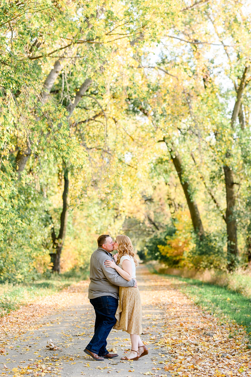 fall engagement session,Fargo wedding photographer