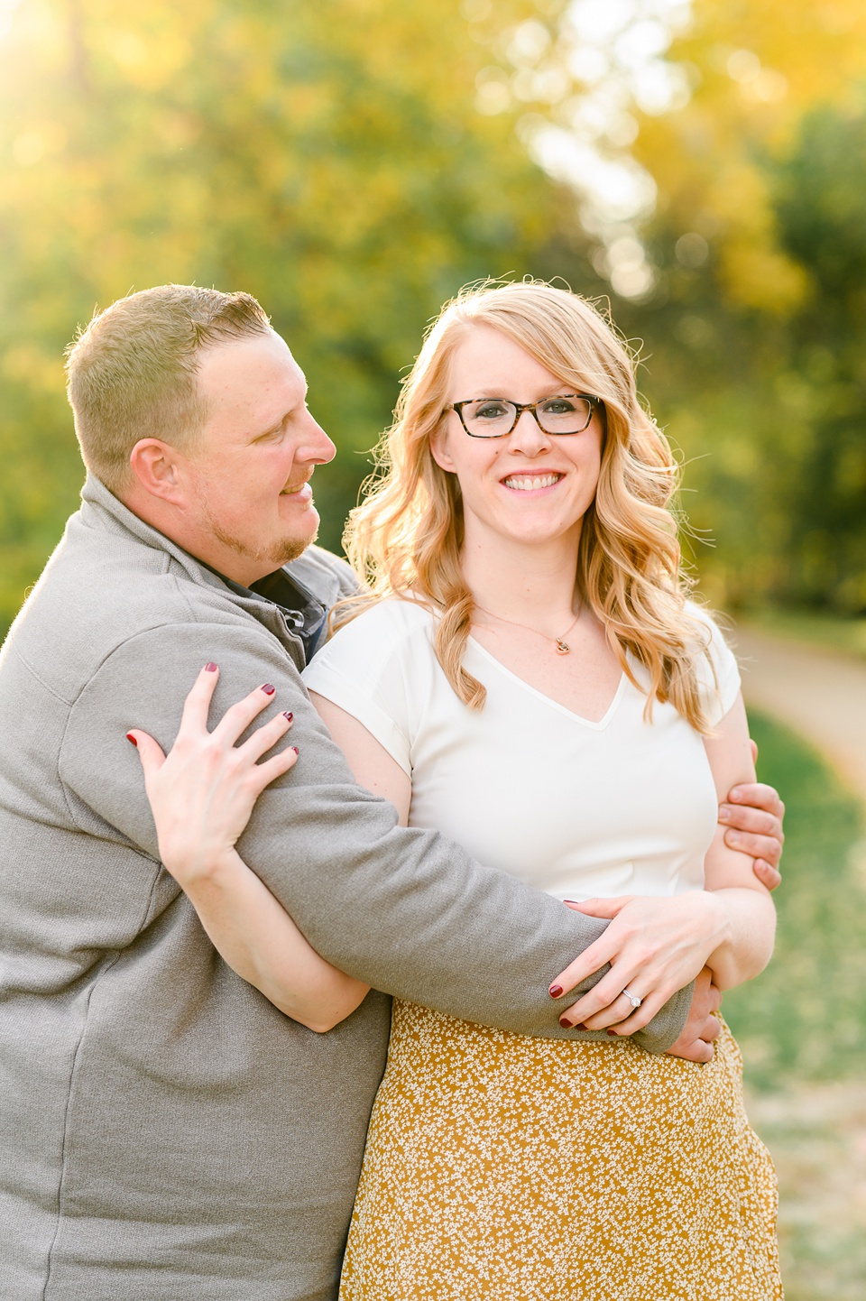 fall engagement session,fargo engagement photos