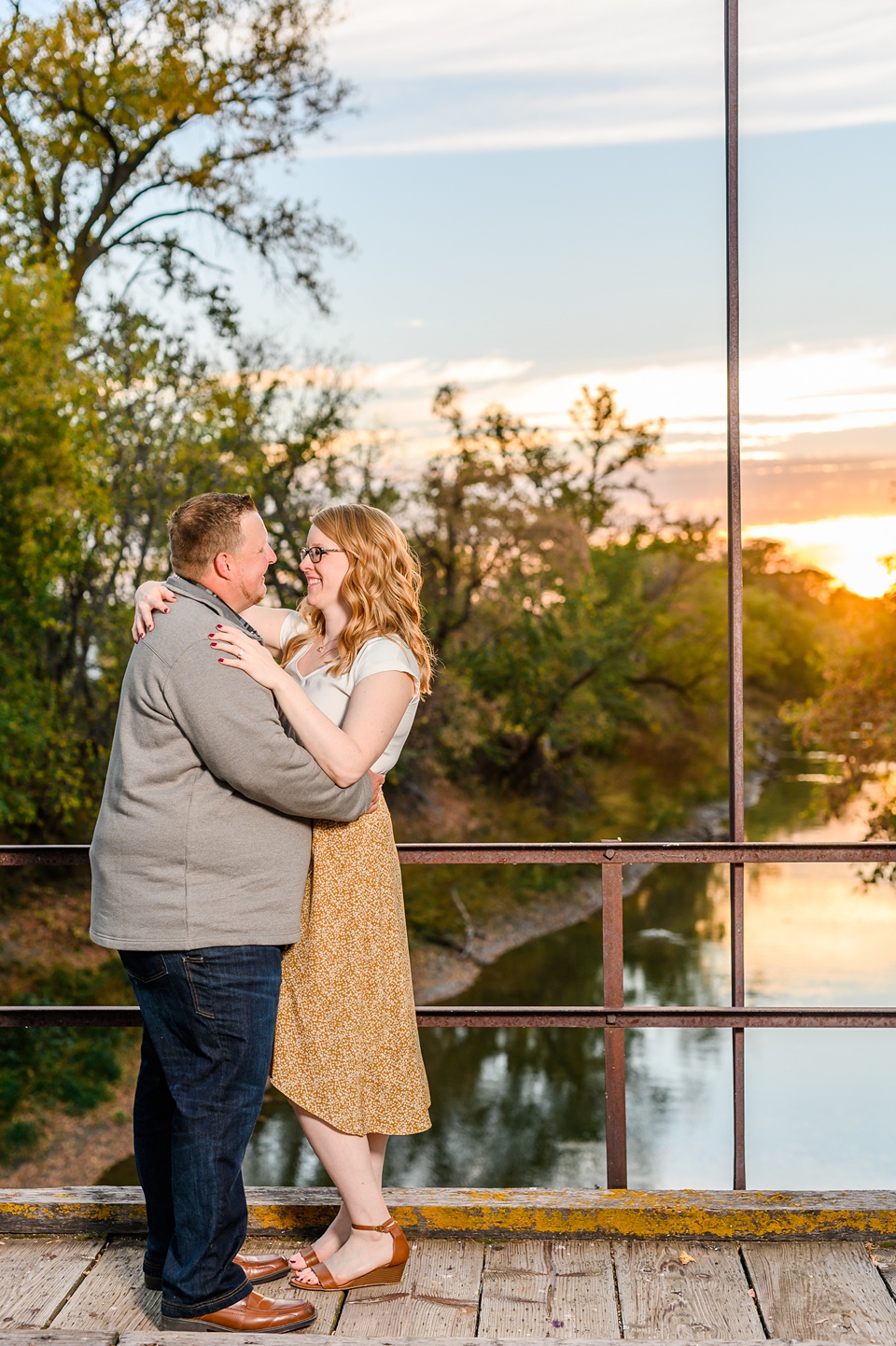 Fargo wedding photographer,kindred nd engagement photos
