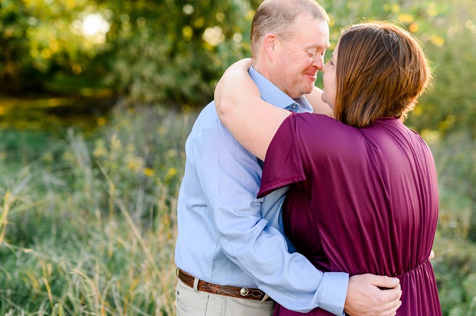 TREATY OAK ENGAGEMENT PHOTOGRAPHY, ALLIE + TRAE