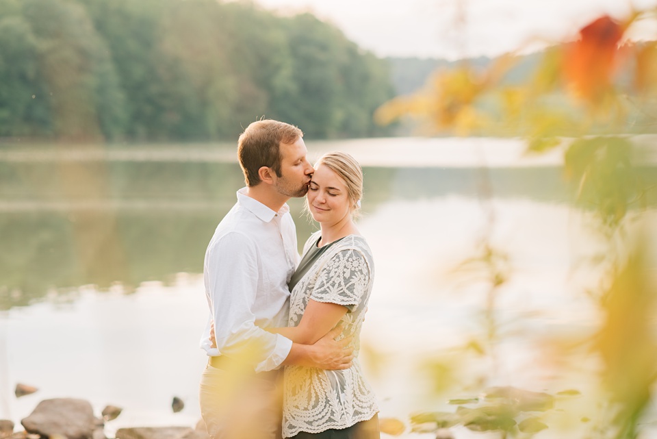 family photos lifestyle photography,by the lake