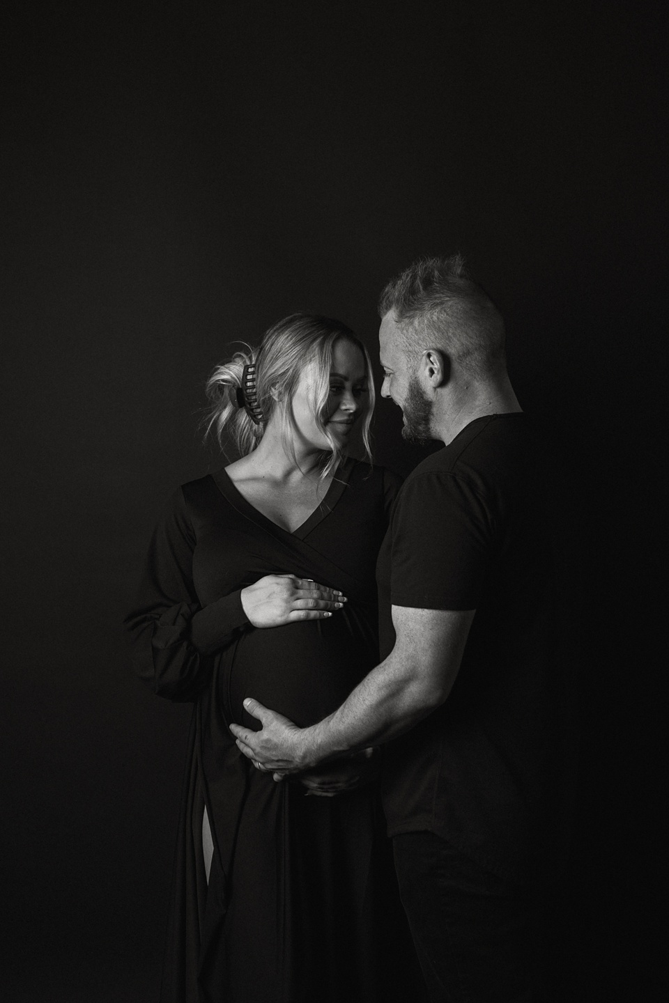 KALYSTA + JUSTIN  STUDIO MATERNITY SESSION — Emily Hanson Photography