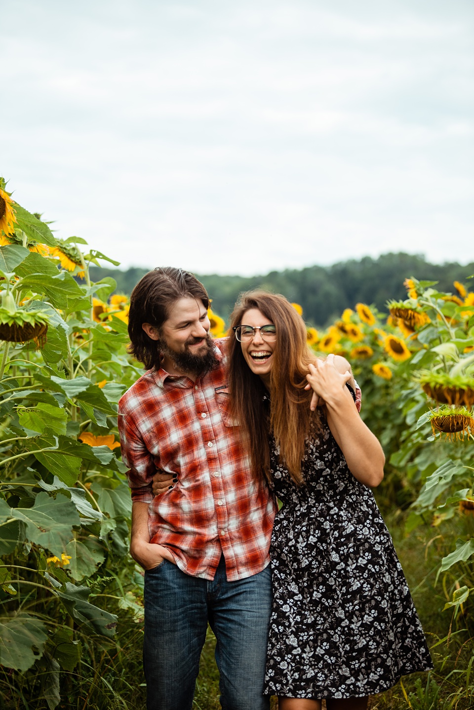 couples poses,vermont  engagement