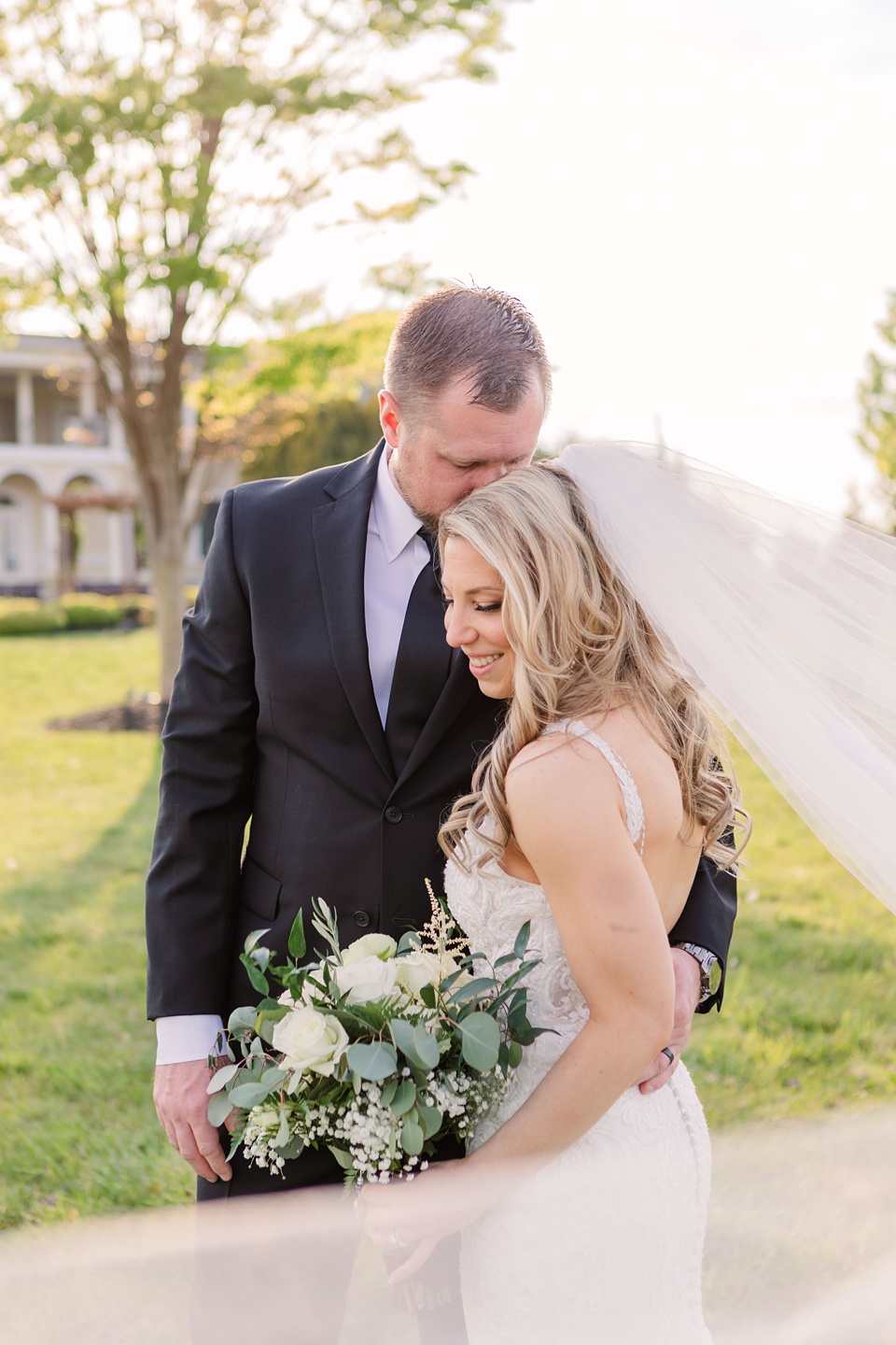Example Shoot Title Tag relaxed wedding day,true-to-life photography
