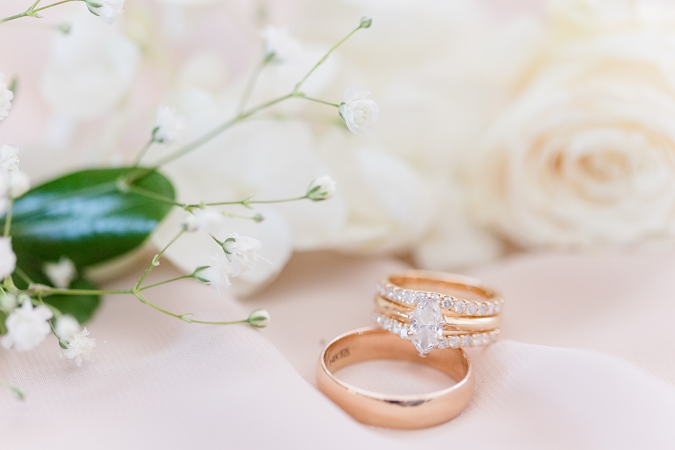 The Blanton House: A Historic Wedding Venue with Timeless Charm white floral,mermaid style dress