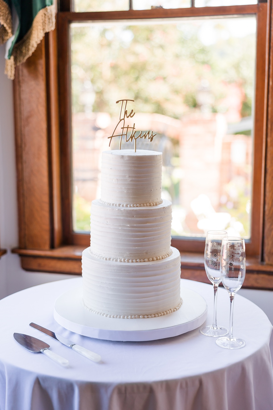 The Blanton House: A Historic Wedding Venue with Timeless Charm green and gold wedding,mermaid style dress