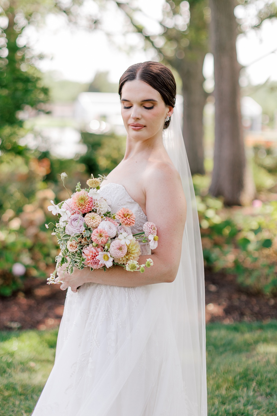 Image by Hope Helmuth Oaks Waterfront Hotel Wedding,East Coast Wedding Photographers
