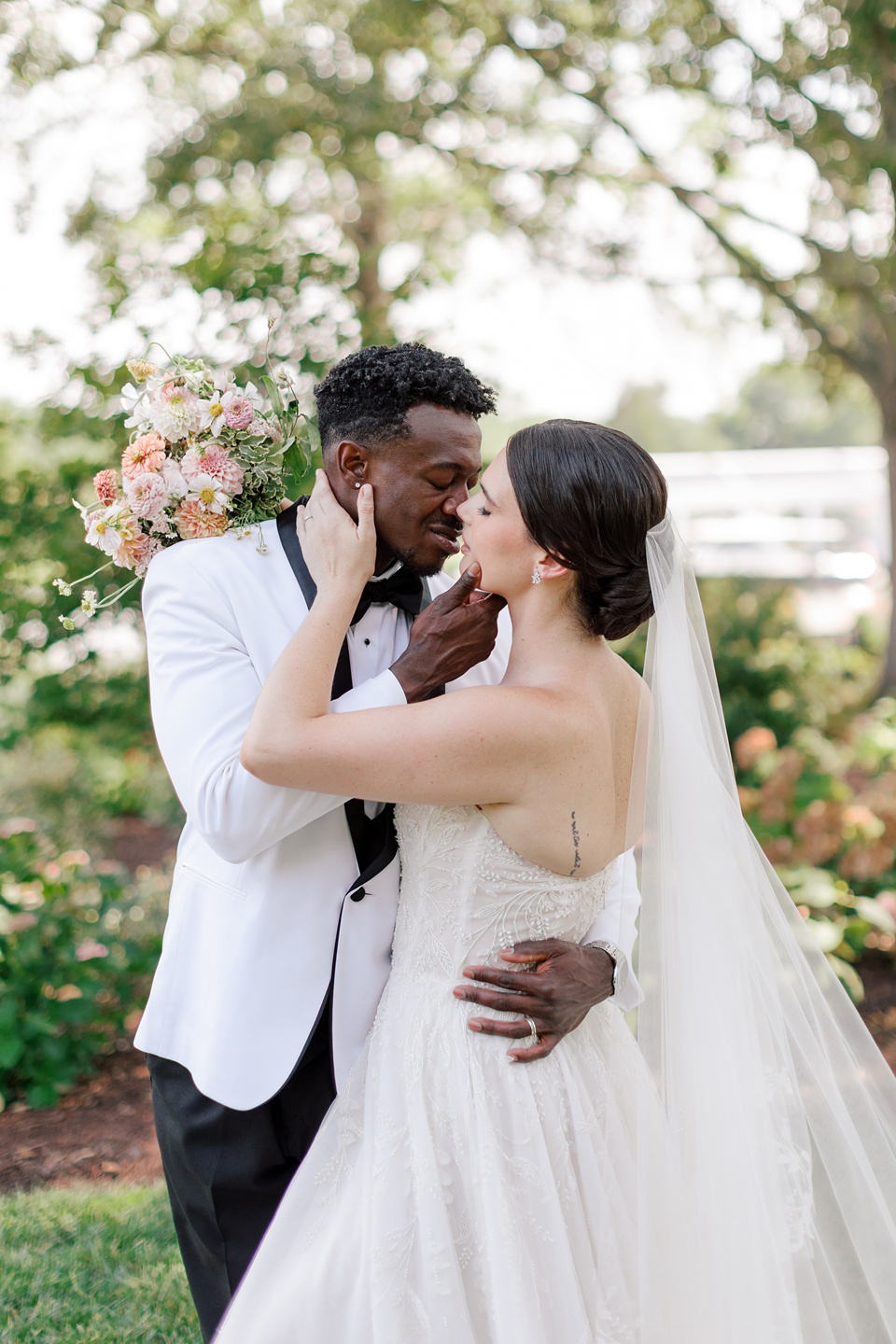 Image by Hope Helmuth St. Michaels Wedding PPhotographers,Oaks Waterfront Hotel Wedding Photographers