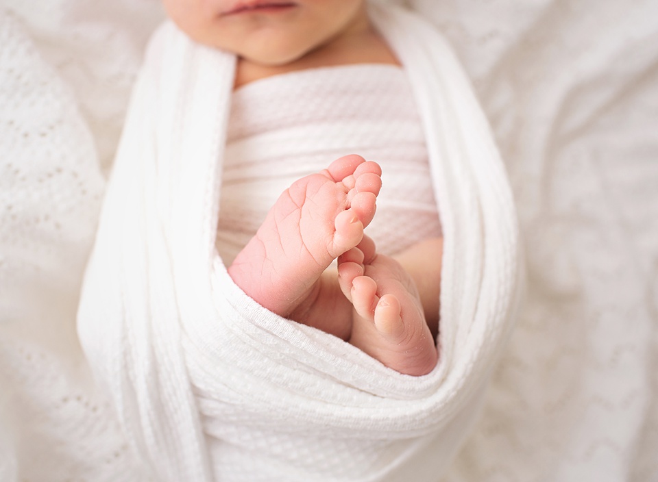 Example Shoot Title Tag smiling baby,blankets