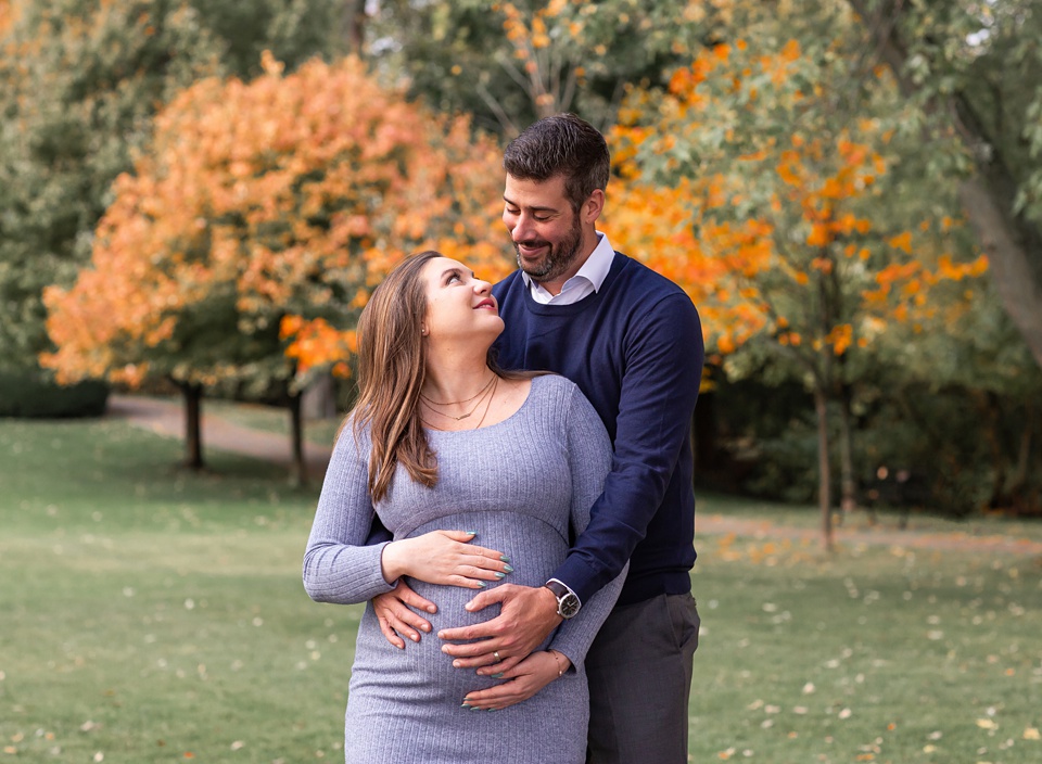 Example Shoot Title Tag raining maternity session,burlington ontario