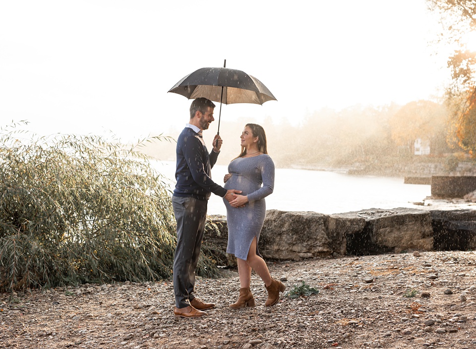 Example Shoot Title Tag burlington ontario,raining maternity session