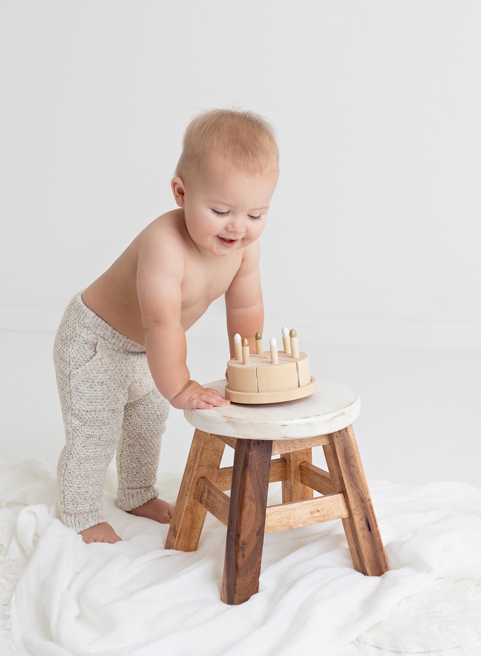Example Shoot Title Tag first birthday,simple and natural