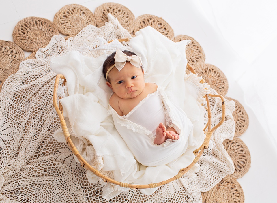 Example Shoot Title Tag simple,5 week old baby
