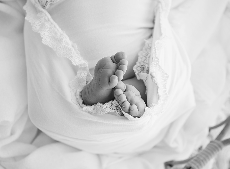 Example Shoot Title Tag airy,all whites and neutral fabrics