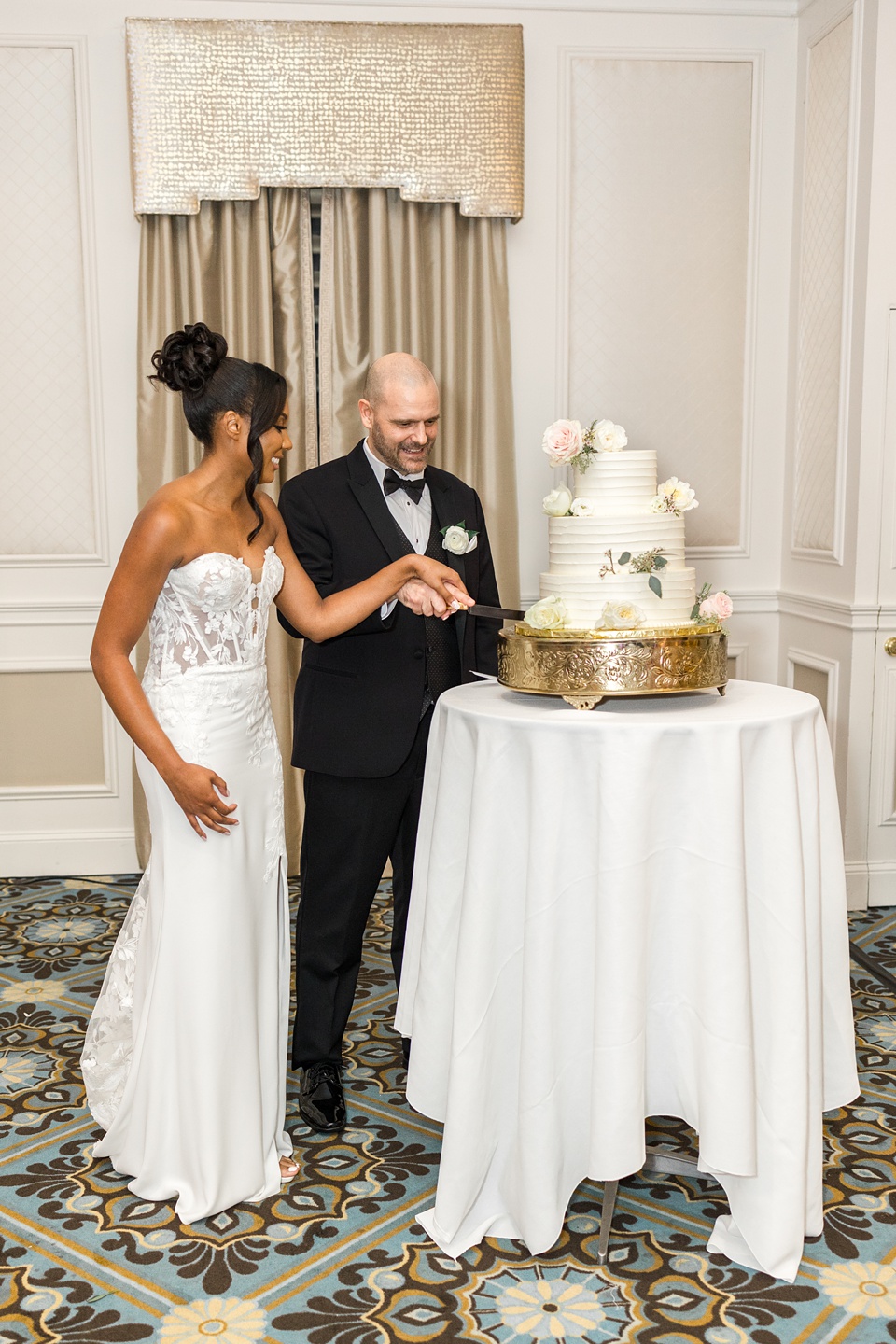 ,interatial wedding couple