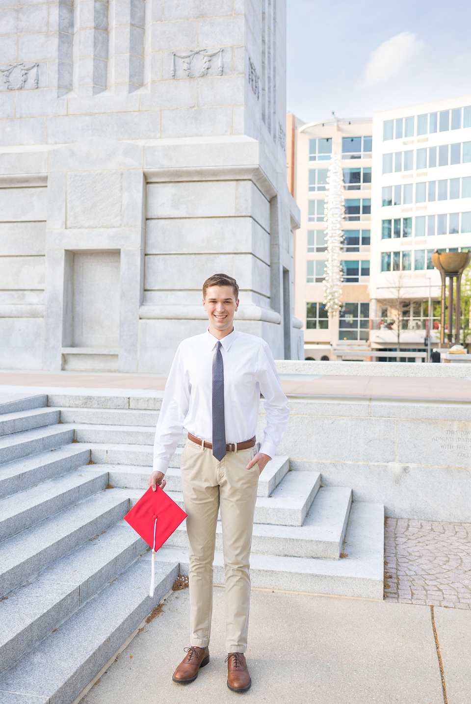 Graduation Style Guide: How to Dress for Your Photography Session |  juliareneephoto.com
