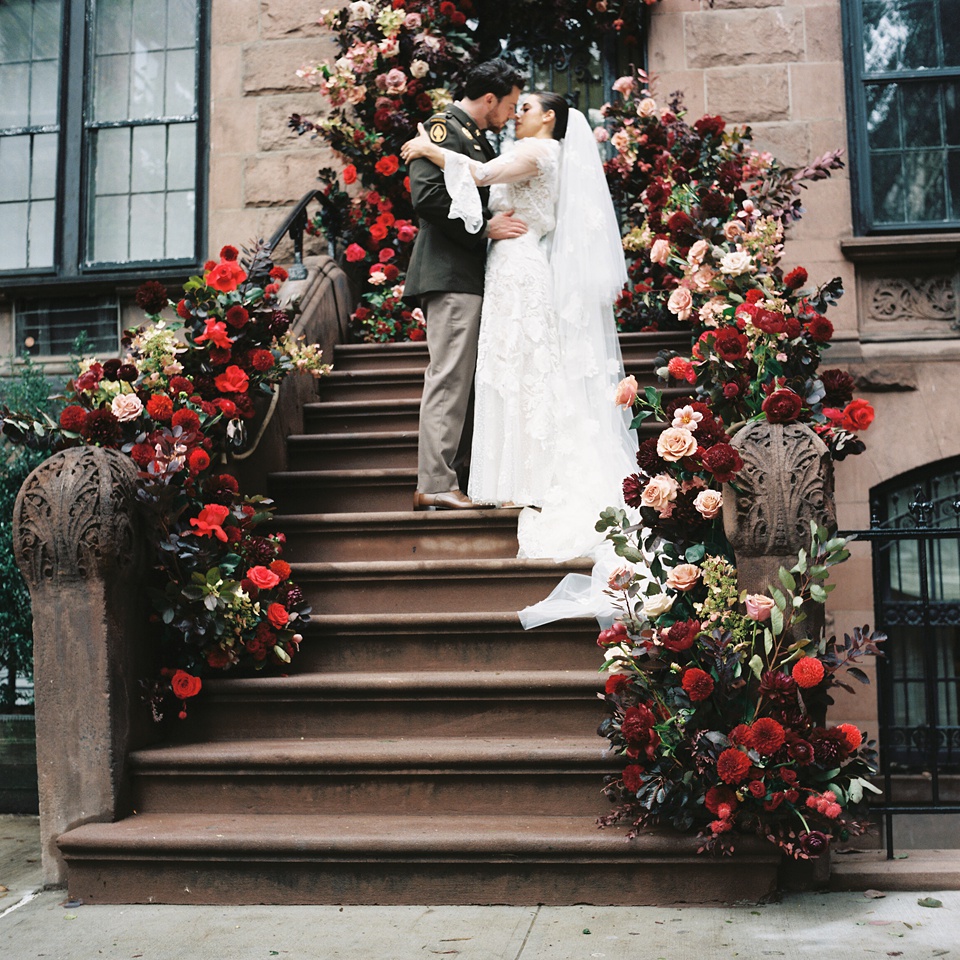 Reception at Monkey Bar with Vintage New York Vibes,New York City Stoop Adorned with Romantic Spring Florals