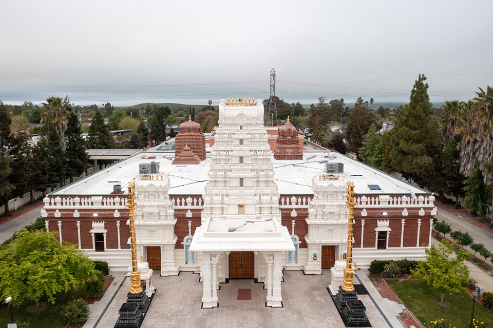 Nivi + Kousik, South Indian Wedding Livermore Hindu Temple