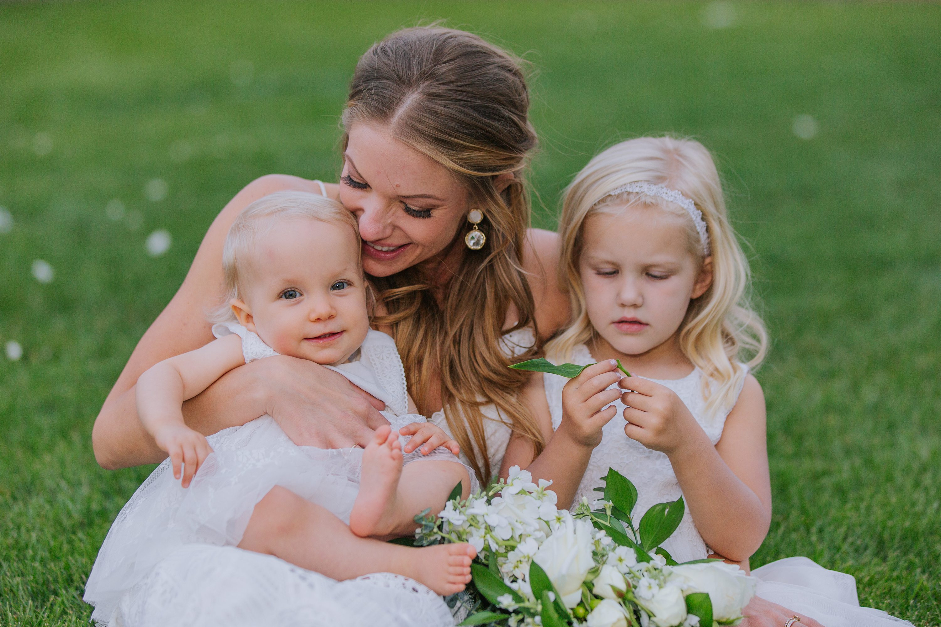 bride,flower girl