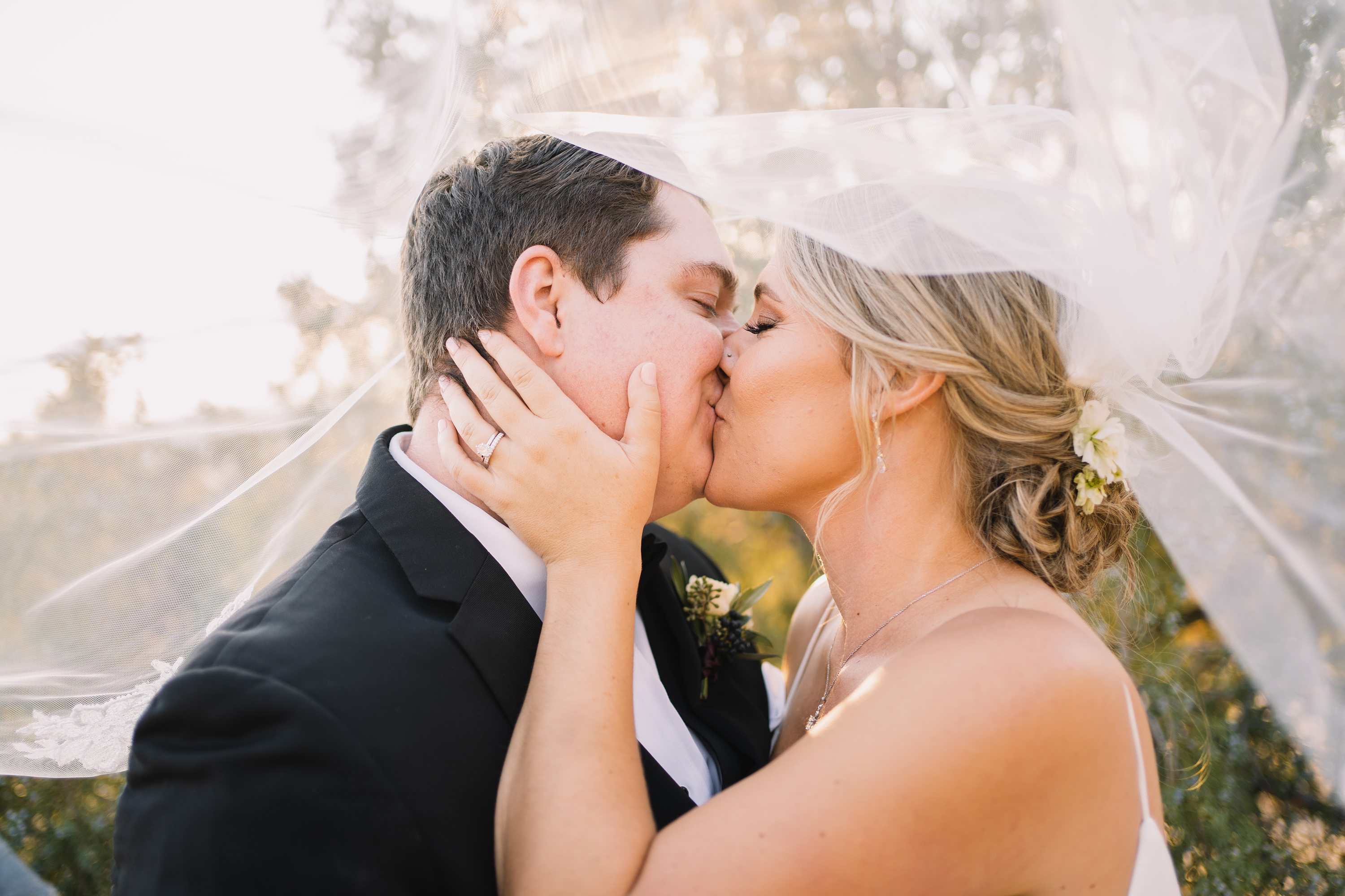 When to Wear the Wedding Veil · Megan Snitker Photography Blog