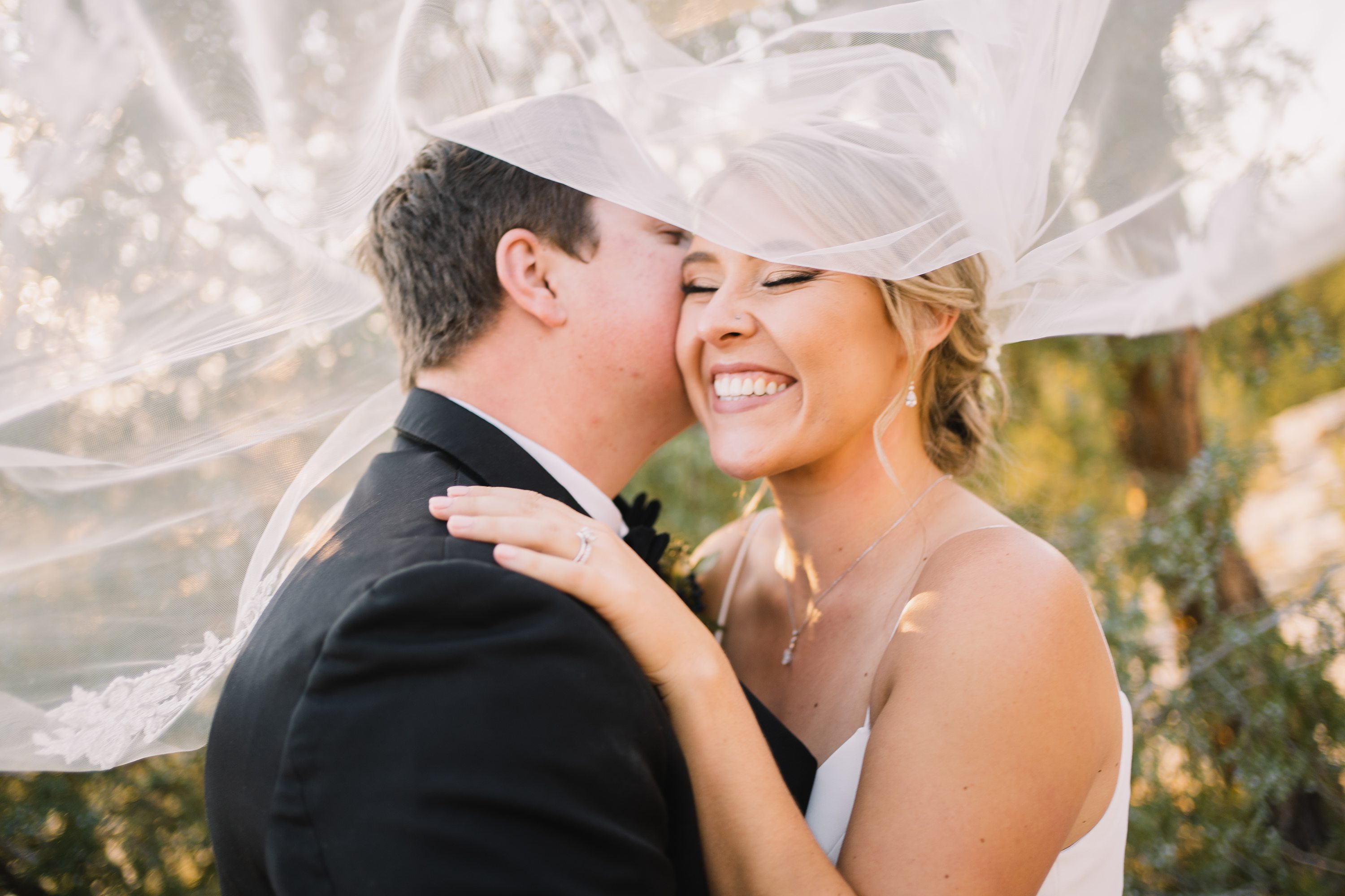 When to Wear the Wedding Veil · Megan Snitker Photography Blog